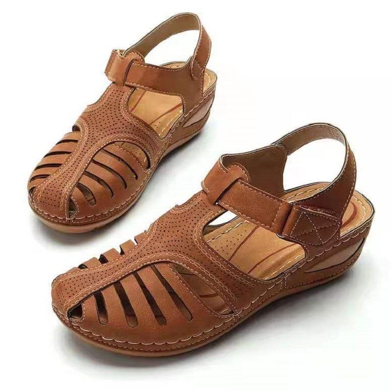 Large size cool slippers women's 20 new styles sandals round head hole sandals women