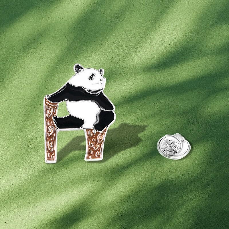Chinese style panda brooch cute animal bag badge clothing bag accessories bamboo giant panda chain collar pin