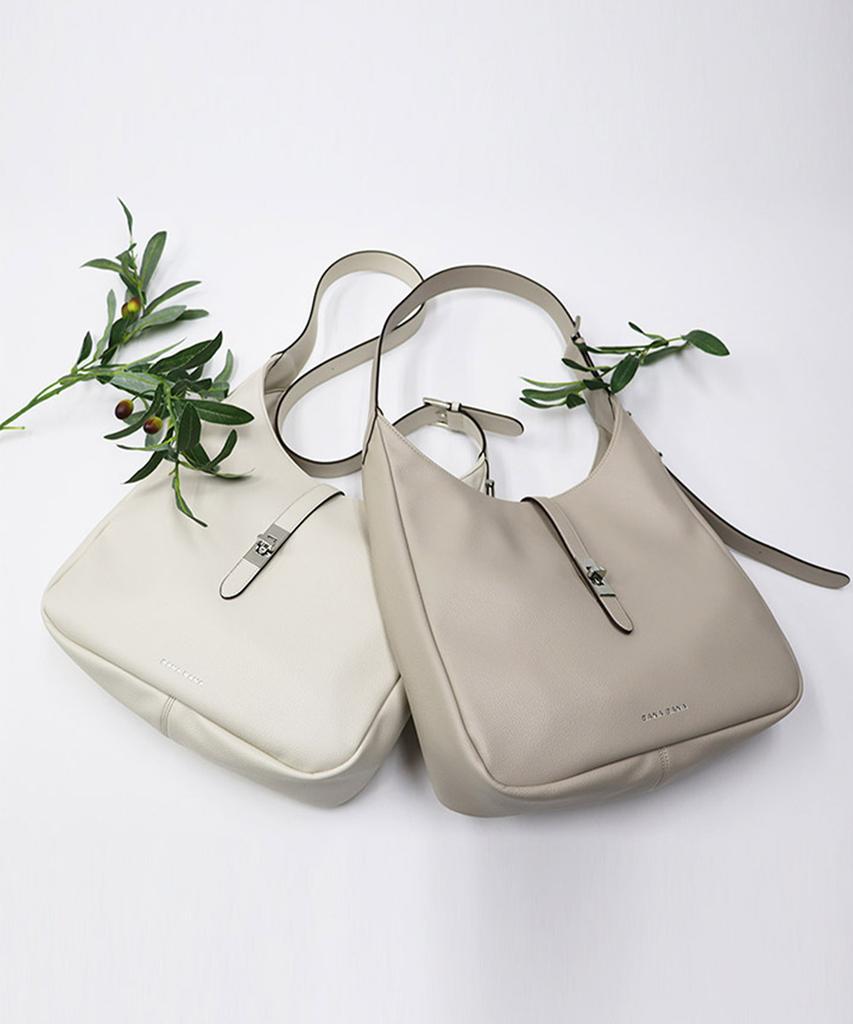 Banabana Clio A Shoulder & Crossbody Bag