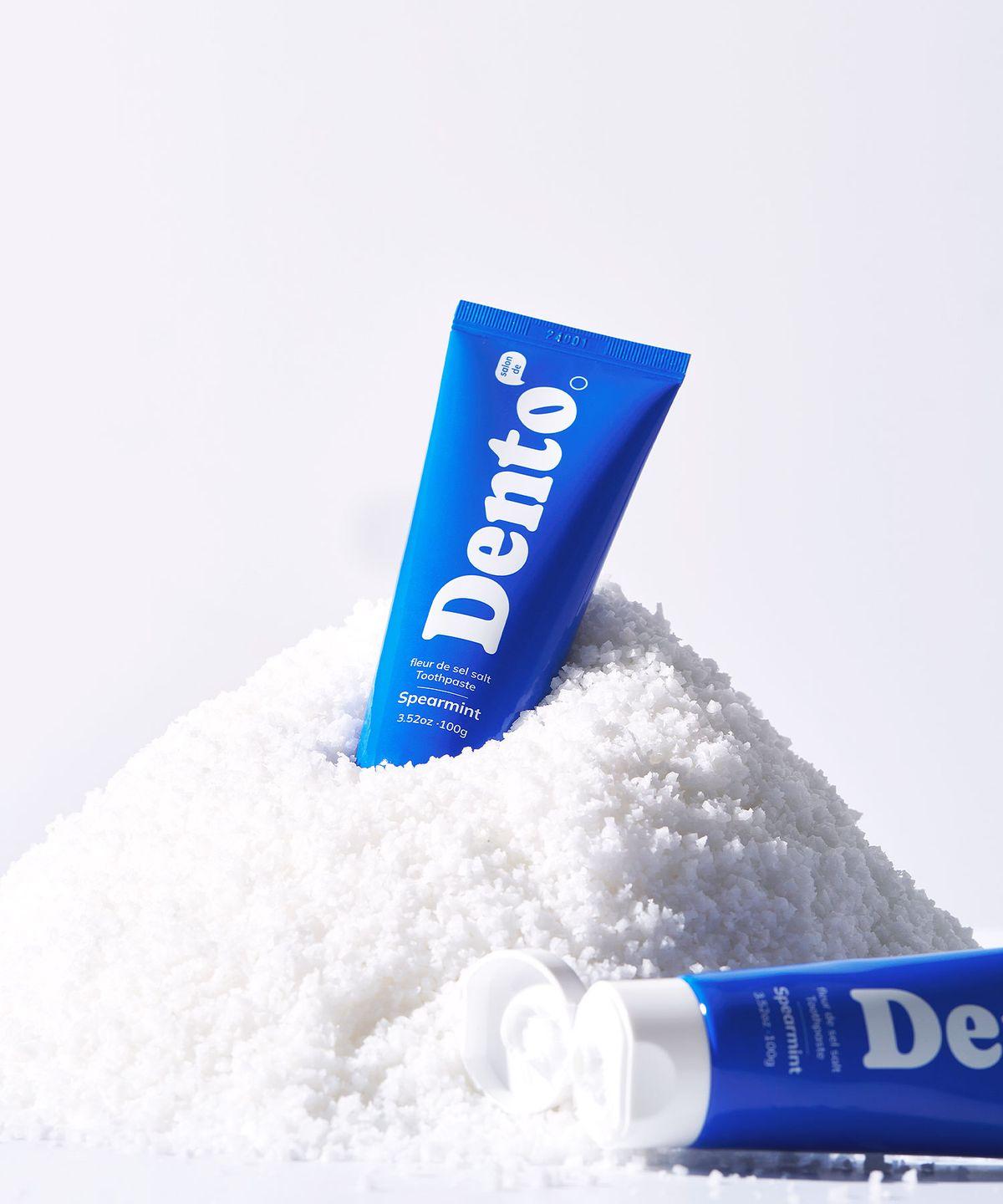 Salon de Dento High Fluoride Ice Blue Spearmint Bad Breath Removal Salt Toothpaste