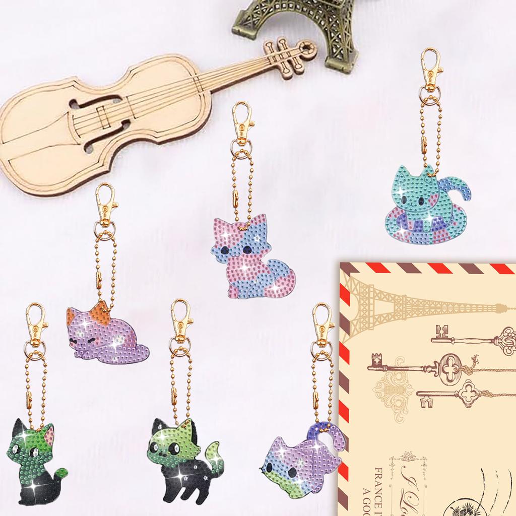 8 STÜCKE/Set DIY Acryl Diamantmalerei Schlüsselanhänger/Taschenanhänger mit doppelseitigem Kuh/Bunte Katze/Hahn Musterdesign