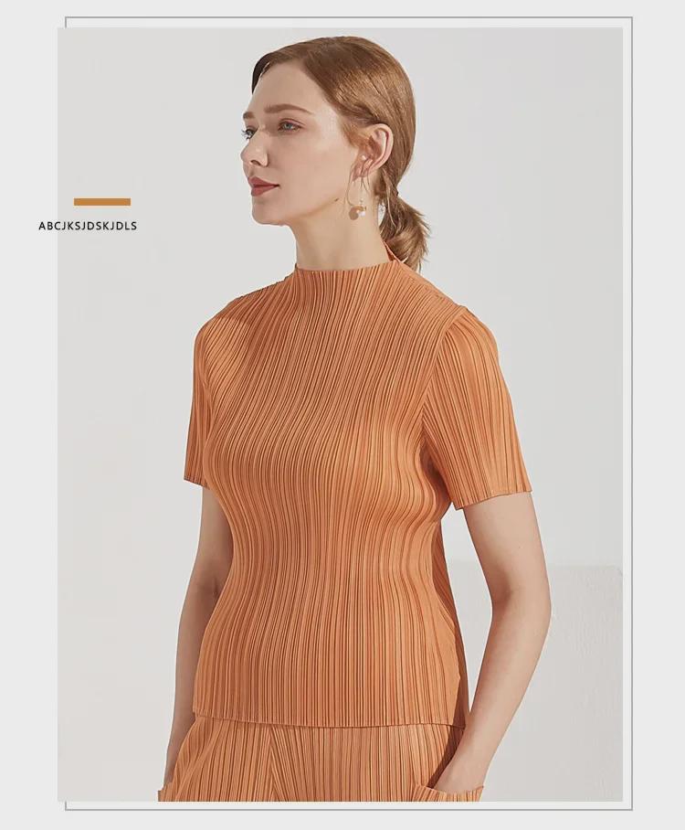 Pleated Short Sleeve Women's Casual Solid Color Summer T-shirt, Comfortable Basic 2025 Collection