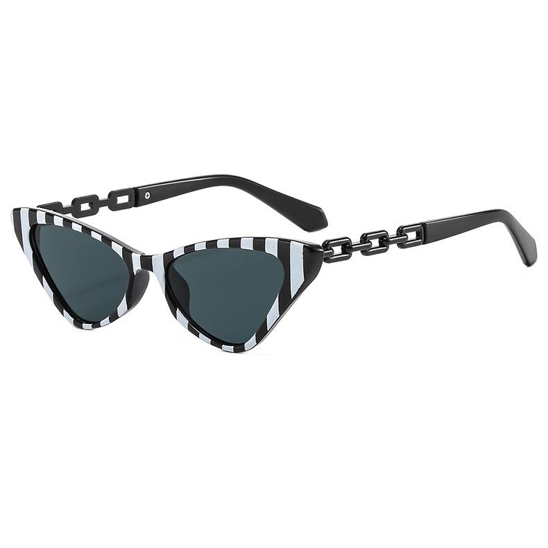 2022 Trendy Women's Metal Chain Triangle Sunglasses