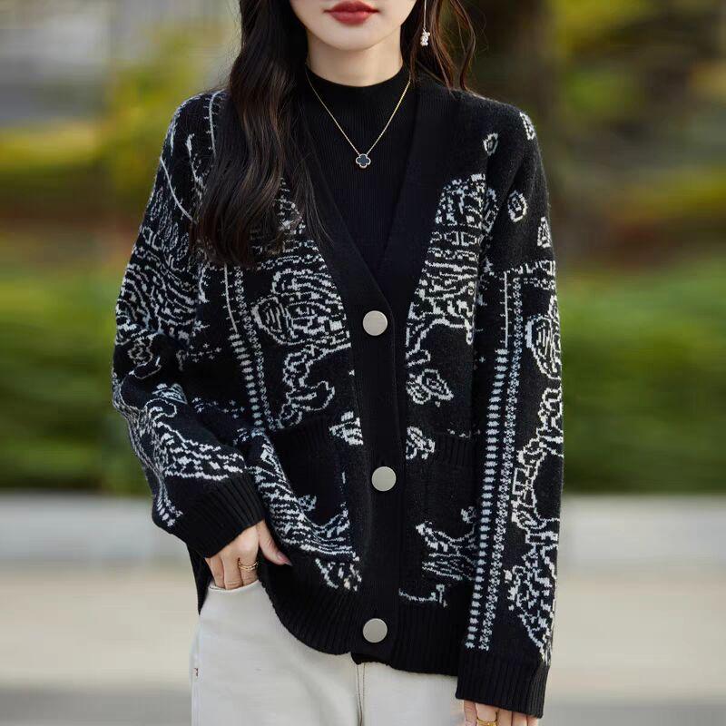 

V-neck Ink Jacquard Lazy Wind Sweater Women s Autumn and Winter Loose Knitted Cardigan Design Jacket XL чёрный