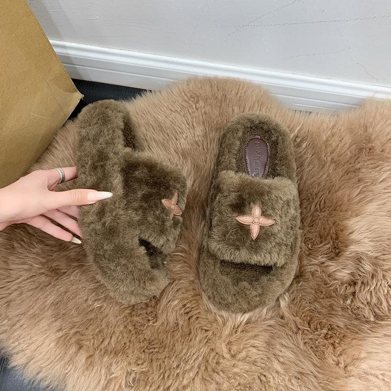 Fashion thick-bottomed shit-stepping fluffy slippers for women to wear autumn and winter new ins wind one-word cotton slippers