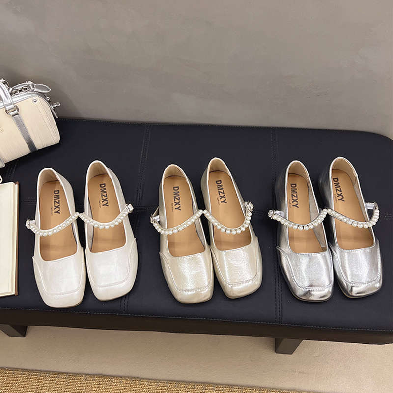 French Pearl One-word Buckle Shallow Mouth Small Single Shoes Women's 2025 Summer with Skirt Soft-soled Mary Jane Shoes Small Leather Shoes