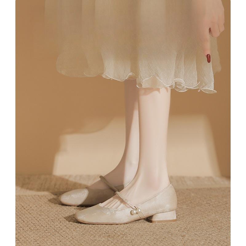 

New Chinese style~ Pearl one-word buckle Mary Jane women s shoes, shallow temperament, fairy style with cheongsam, low-heeled single shoes 40
