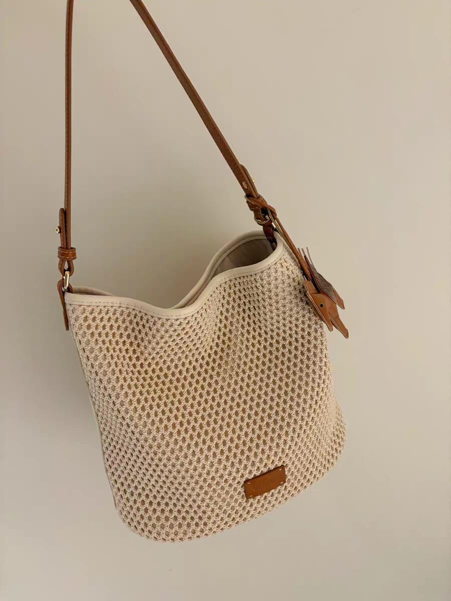 

Nanfeng versatile trend Rhone holiday tote bag women s casual woven bag summer one-shoulder crossbody bag straw bag