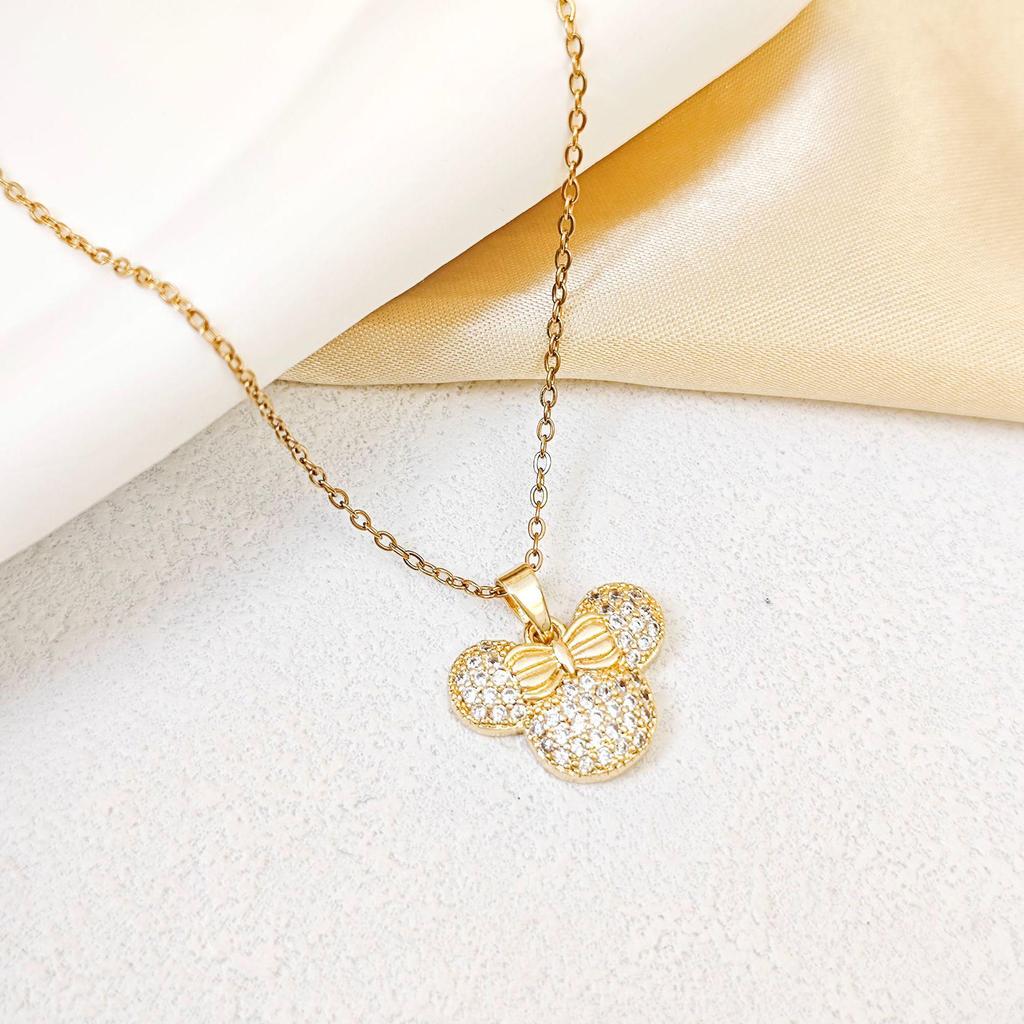 Women's Gold-Plated Copper Necklace: Luxury Fu Lu Pendant Clavicle Chain - Versatile Fashion Accessory