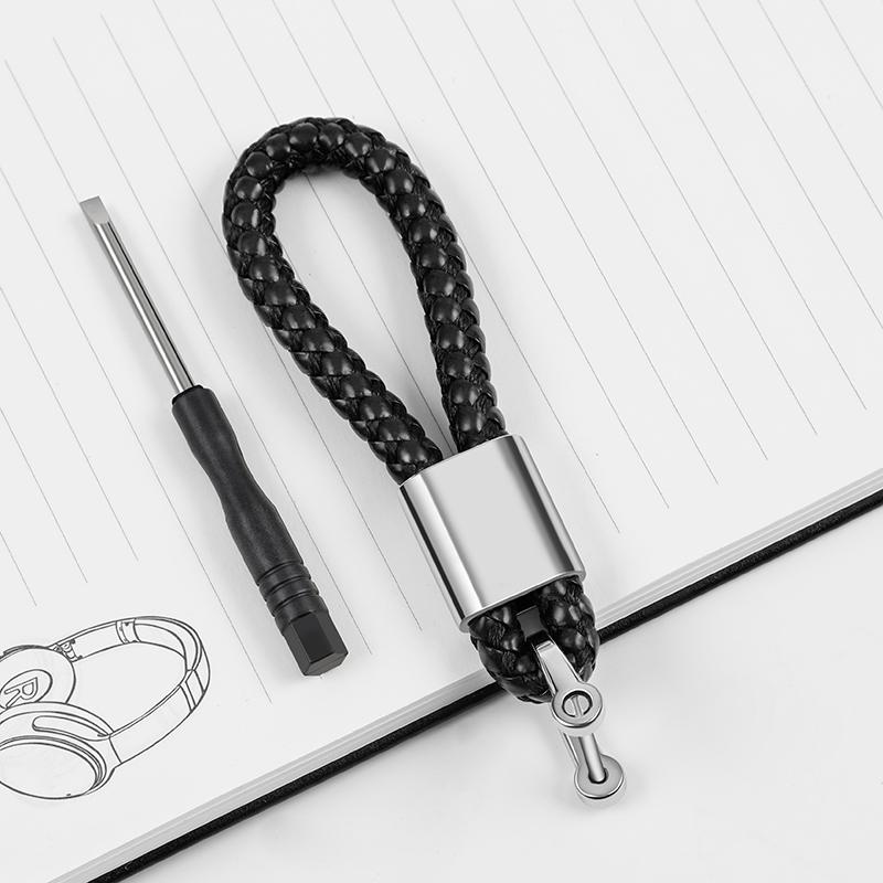 Leather Rope Car Keychain Hand Braided Horseshoe Buckle Keychain for Toyota prado land cruiser accessories