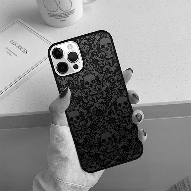 Skulls Bones Skeleton Phone Case For iPhone 17 Air 13 12 14 15 16 Cover For Apple 14 15 16 Pro Max Plus Coque