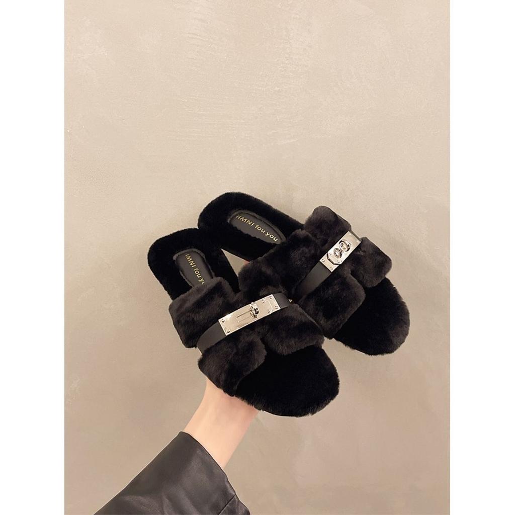 One-word metal decorative buckle flat bottom 2025 new fluffy slippers outer wear women's autumn and winter home warmth short plush cotton mop