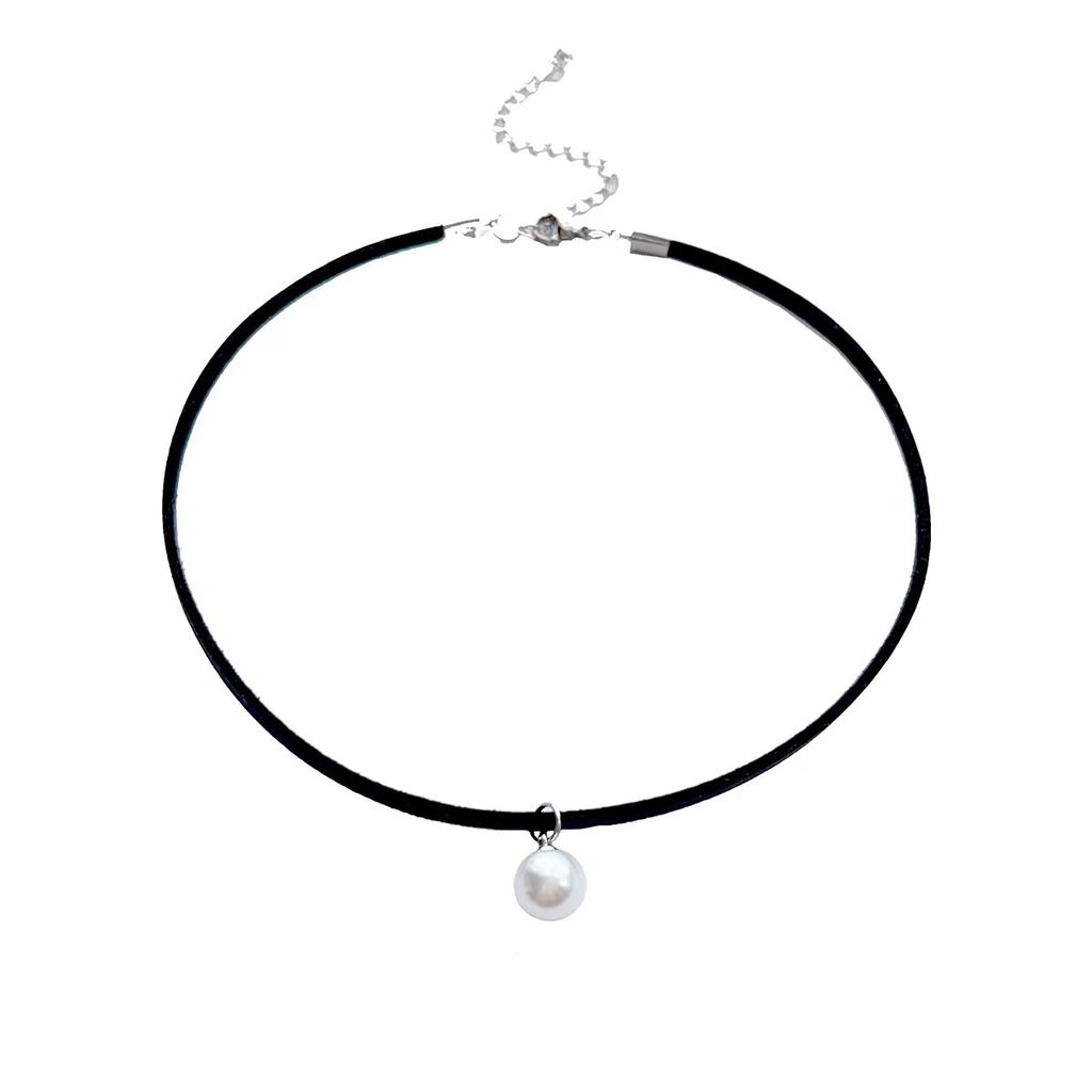 Sweet and cute simple everything artificial pearl pendant black PU leather choker collar neck with choker necklace women