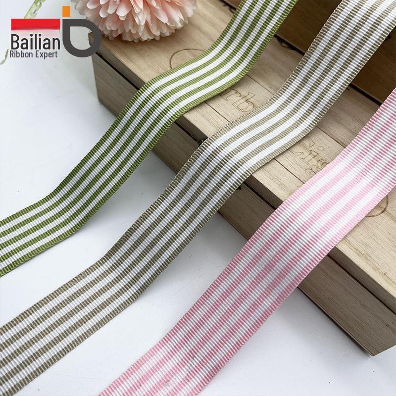 2,5cm Vícebarevná žakárová stuha na dárky, dětské oblečení, bytový textil, zavazadla, vlasové doplňky a ozdobu.