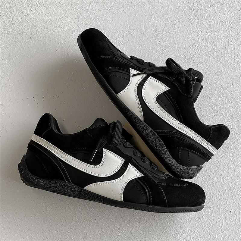 

Classic black German training shoes men s 2025 spring and summer new niche retro flat bottom color matching couple casual sports shoes Female code 36 чёрный