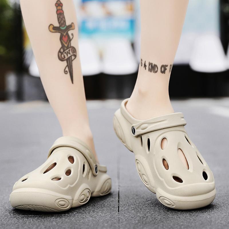 Men's Closed Toe Slippers 2026 Summer New Clogs Shoes Fashion Outdoor Beach Shoes Light Platform EVA Men's Sandals Flip Flops