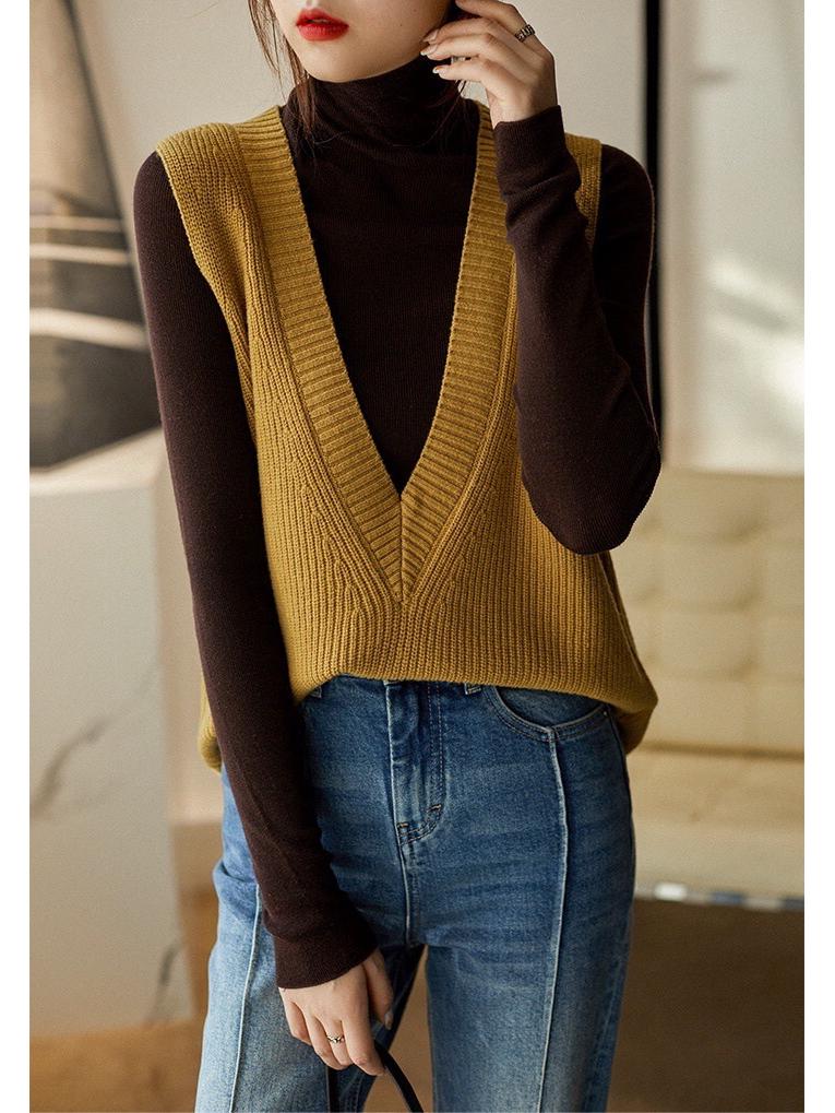Women's Slimming V-Neck Knitted Wool Vest - Versatile Sleeveless Autumn/Winter Sweater for Layering