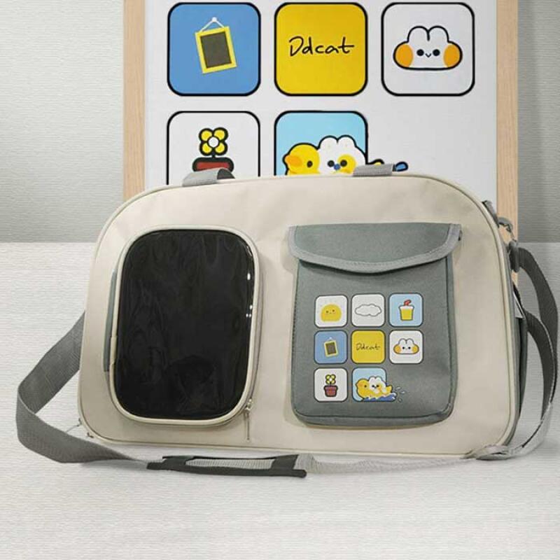 When our baby goes out, we have a shuttle bag in 2 colors. MintCH2344930