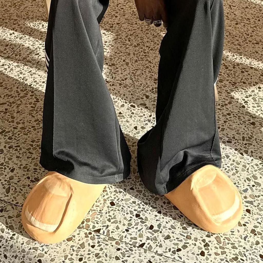 Big Toe Slides Nonslip Realistic Thumb Shaped Slippers for Indoor Party Supplies