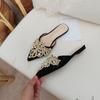 Fashion Elegant Pearl Beaded Slippers Women Brides Wedding Shoes Closed Pointed Toe Flat Sandals Ladies Home Pantuflas Lace Mules Slides