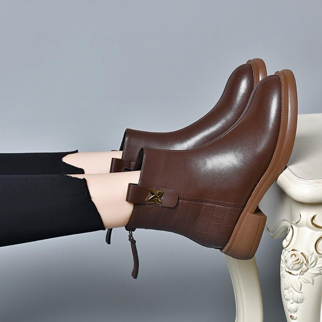 Leather boots women's autumn and winter simple casual flat Martin boots rear zipper round head short boots velvet cotton boots