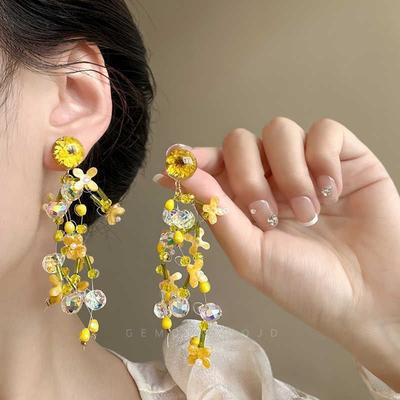Super Fairy Resin Crystal Fringed Flower Stud Earrings Fashionable Small Fresh and Sweet Earrings Niche Vacation Style Earrings