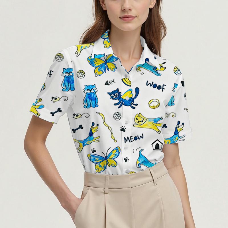 Inspired by European vintage art design, this women's regular printed short-sleeved shirt is casual and stylish.