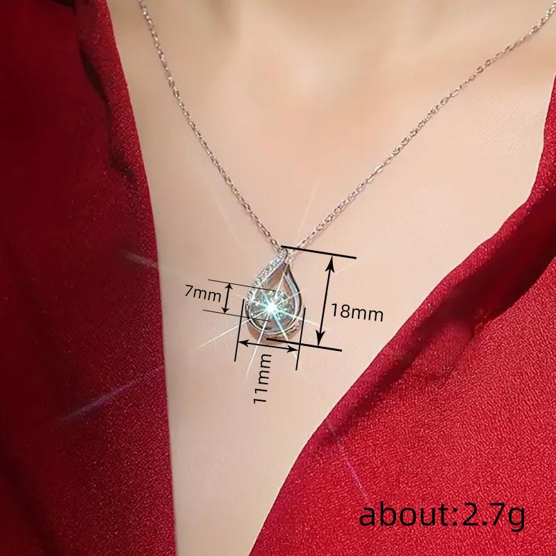Water Droplet Shaped Zircon Pendant Necklace, Minimalist Design, Suitable for Elegant Jewelry Worn In Daily Life