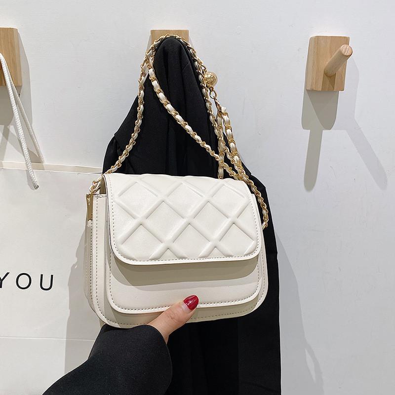 Fashionable Street Style Women s Shoulder Bag In White Or Black Pu Material With Rhombus Design белый