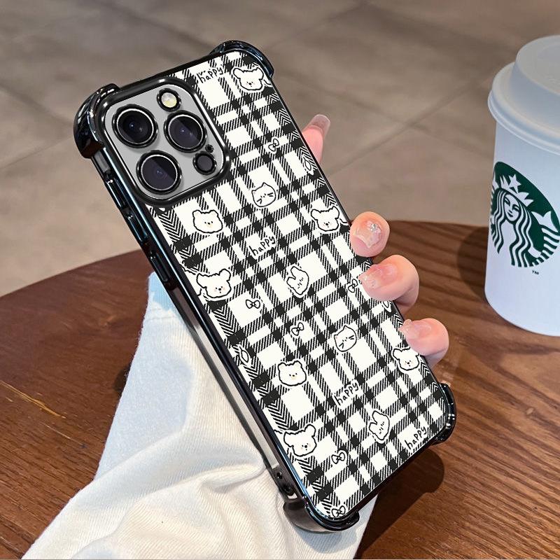 Black and white grid cat is suitable for airbag electroplating shell Apple 17promax retro wind mobile phone case iphone15 anti-drop.