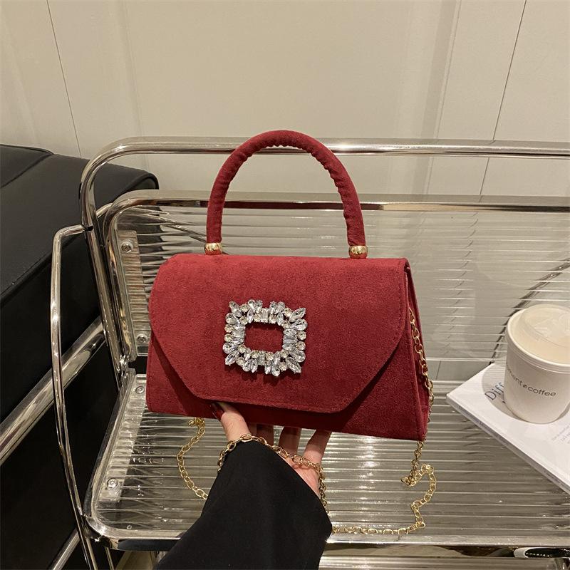 

The new foreign-style messenger bag is fashionable and simple, this year s popular bag 2025 spring small square bag casual shoulder bag women