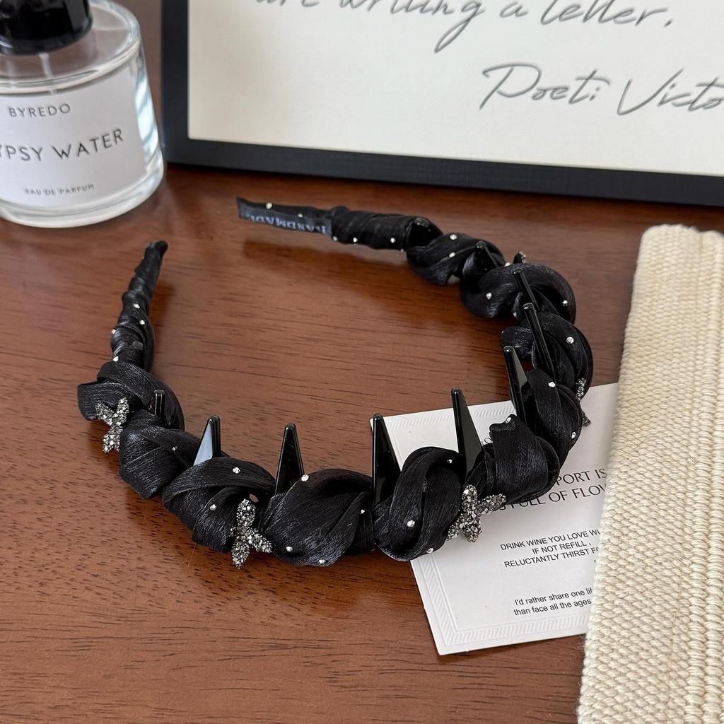 Luxury Rhinestone Star & Butterfly Non-Slip Headband for Women 2025 - Perfect for Outings and Hair Control