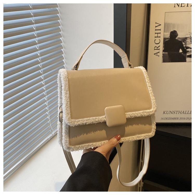 

Корейська проста маленька квадратна сумка 2024 р. Нова жіноча сумка однотонна модна сумка через плече з нішевим дизайном сумка-мессенджер жіноча сумка хакі