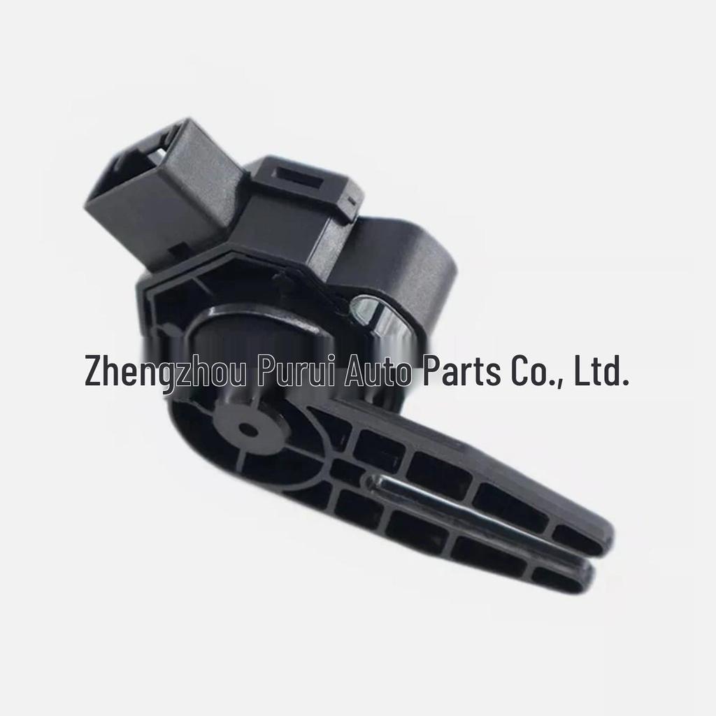 Model 93840B2100: Suitable for Hyundai Kia clutch switch replacement (compatible with 93840F2100).