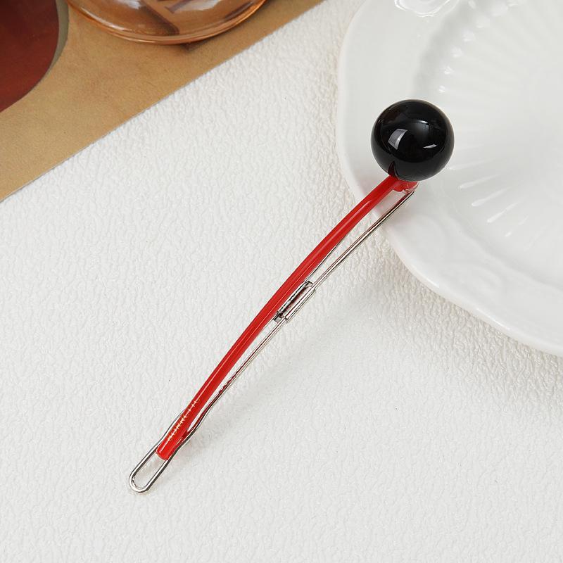 2024 Trend: Round Ball Acrylic Lollipop Hair Clip – Simple, Celebrity-Style Accessory