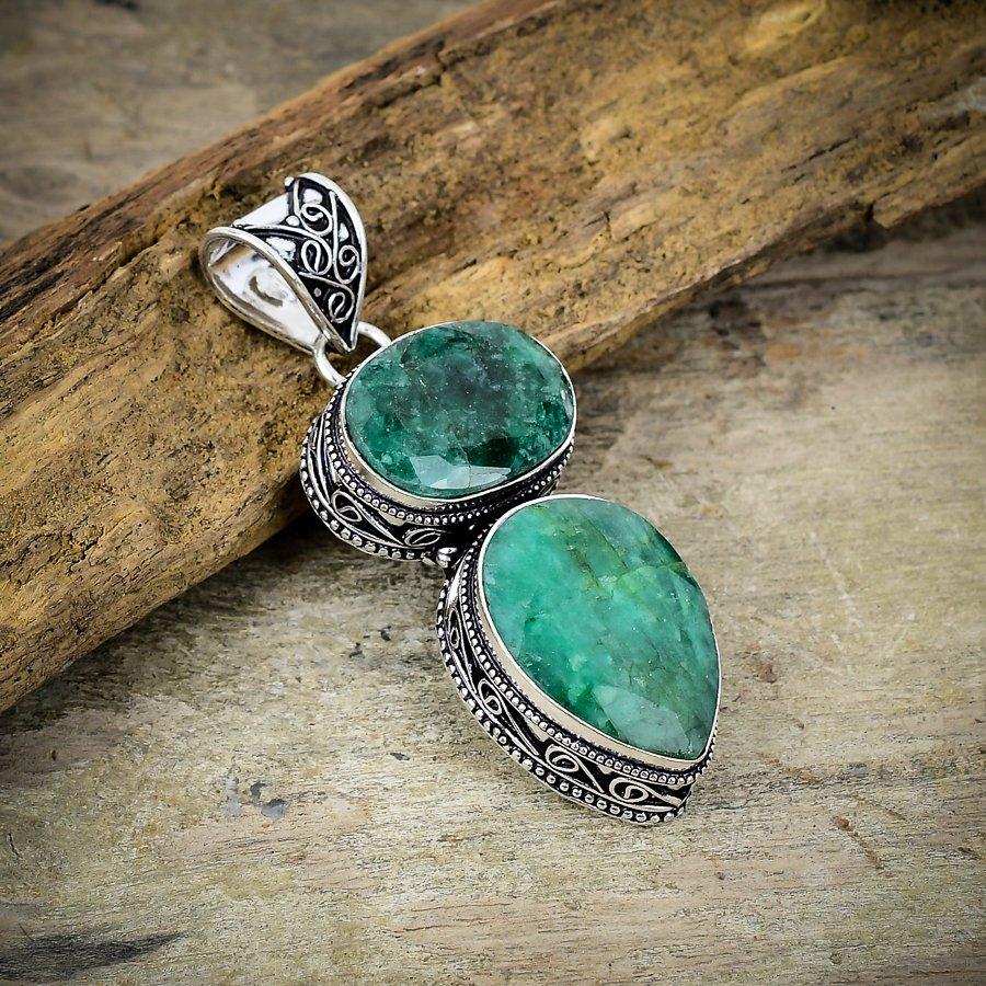 

Green Jade Gemstone Handmade 925 Sterling Silver Jewelry Pendant 2.40 M-181