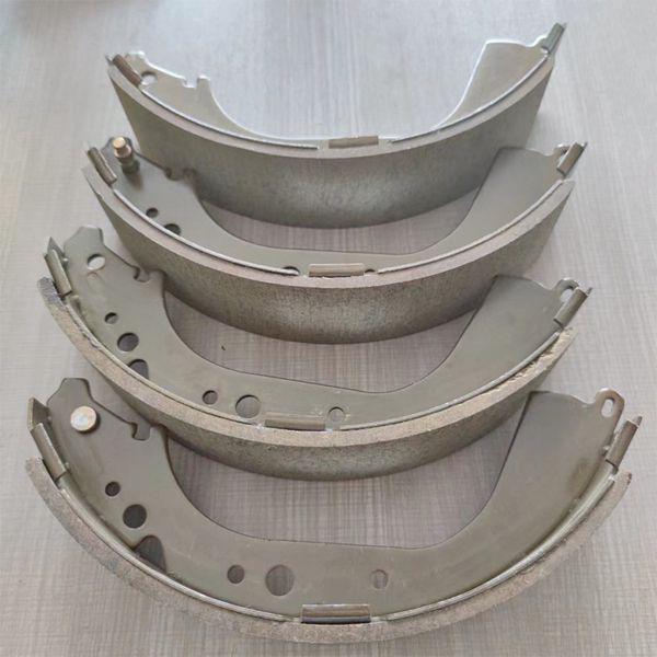 Four 04495-60080 Numbers Fit the Rear Brake Shoe Assembly for 1998-2006 Toyota Land Cruiser HZJ79.
