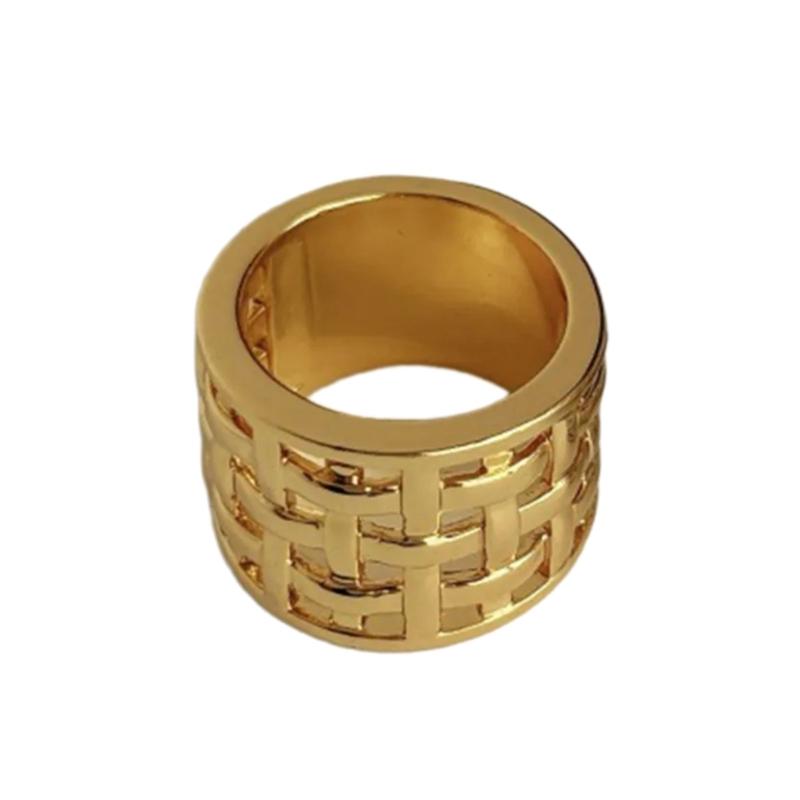 

Stylish Waffle Hollow Metal Ring Unique Geometric Design Wedding Band Comfort Fit Unisex Jewelry Gift For Couples золотий