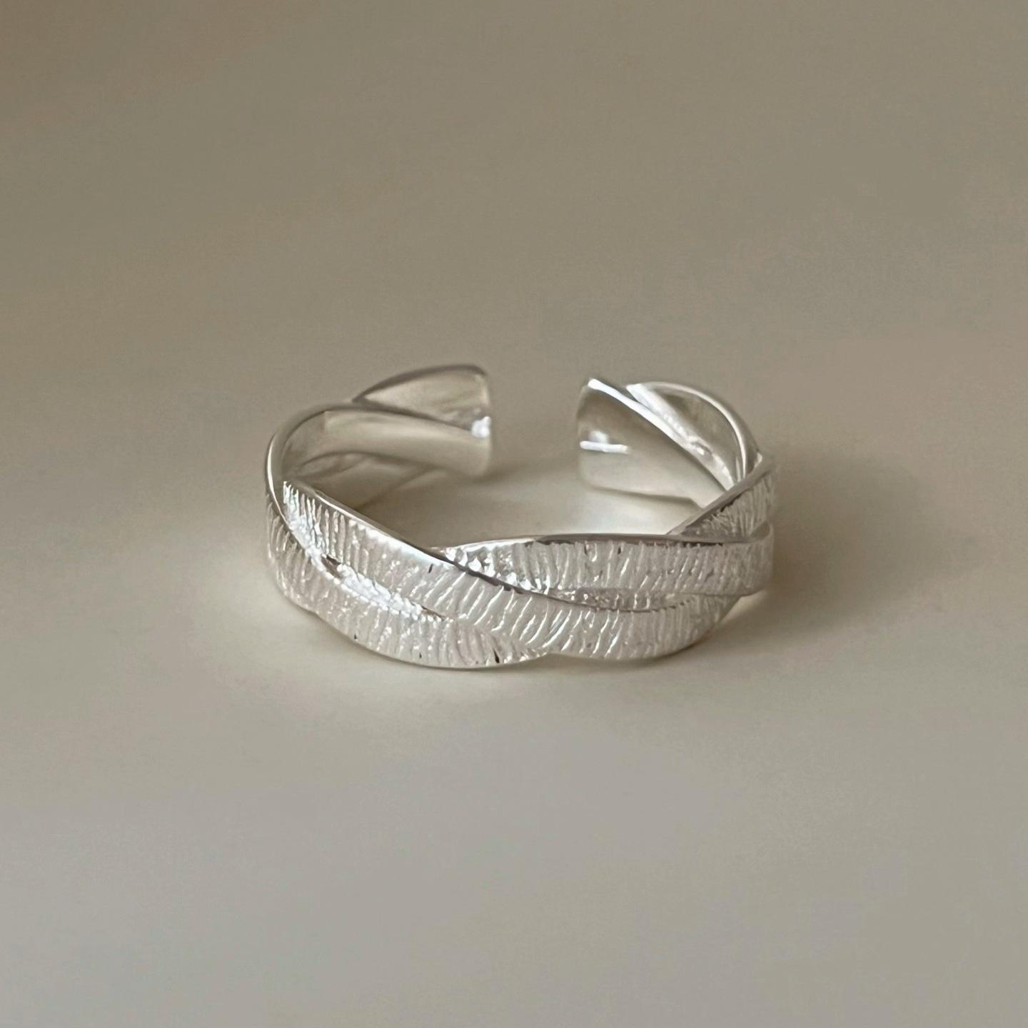 Trendy Geometric Striped Adjustable Ring for Women - Stylish, Versatile, and Personalized Open adjustable