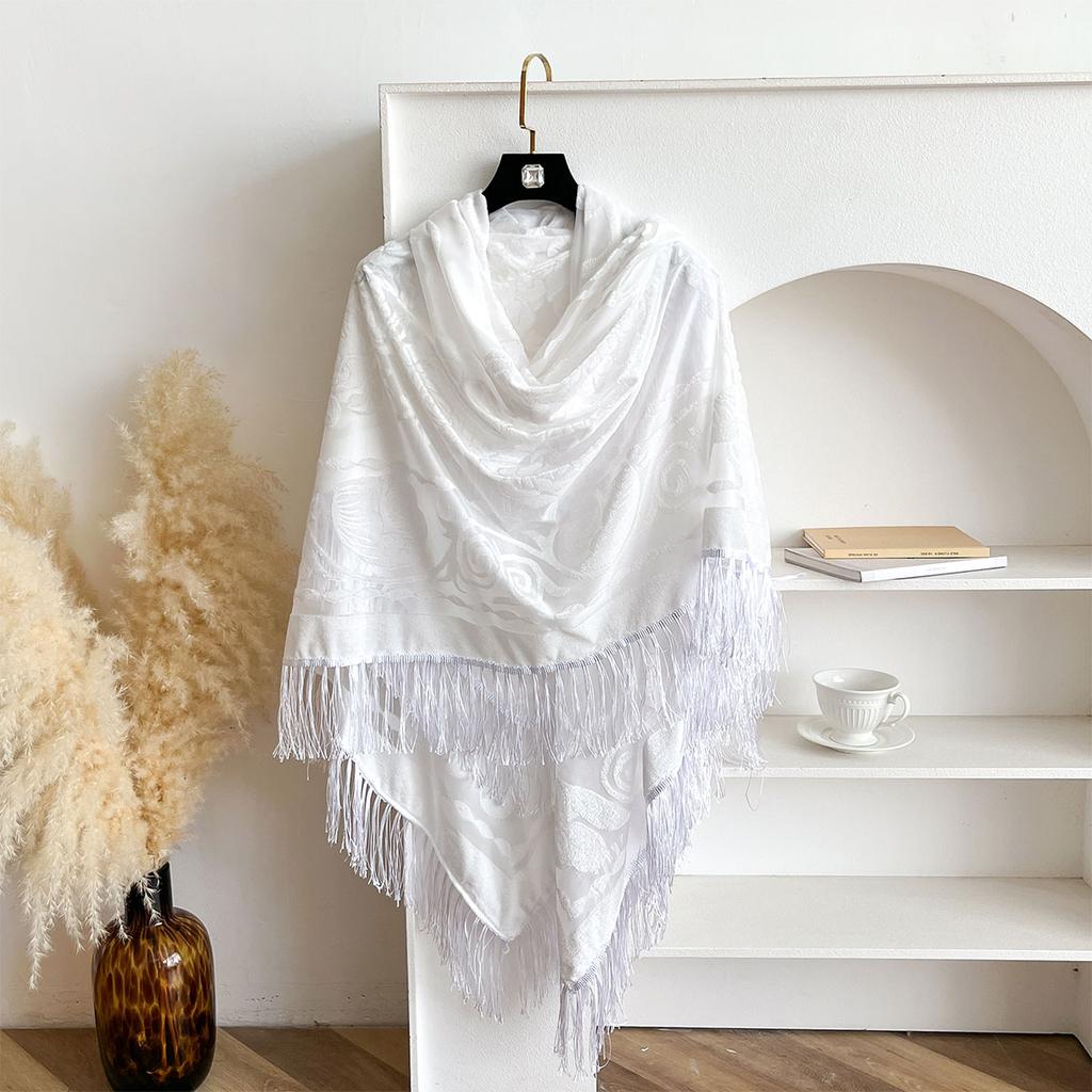 Retro Velvet Tassel Scarf Floral Embroidery Warm Outerwear Shawl For Women Spring Autumn Winter Ethnic Style Fashion Accessory