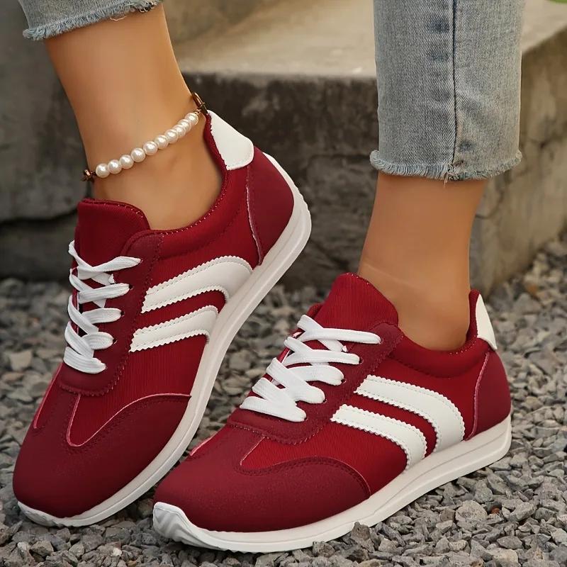 Women's Casual Sports Shoes - Rubber Sole, Geometric Pattern, Low Cut Lace Up Design, Suitable for Wearing All Seasons