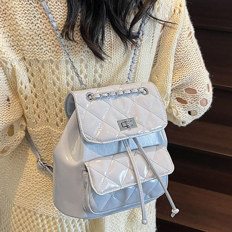 Niche Korean version of diamond chain backpack bag 2025 summer new fashion high value casual small backpack women