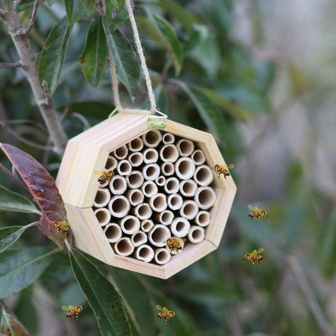 Garten Insektenhaus aus Holz zum Aufhängen Dekorative Vogelkäfig
