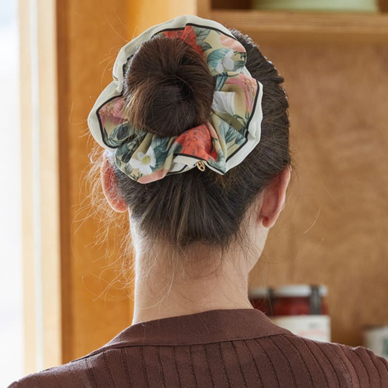 

ANA MAISON Гарден Сити Большая резинка для волос Garden City