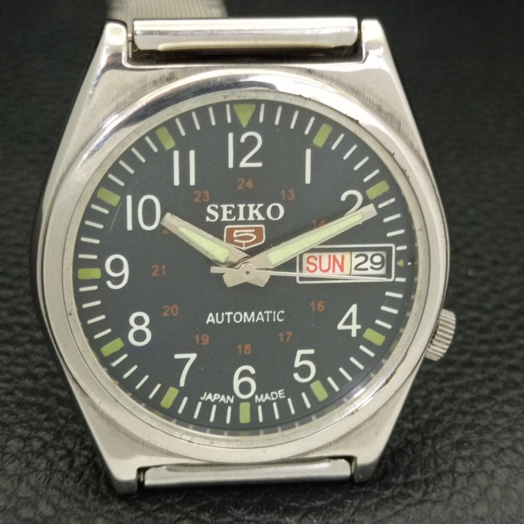 VINTAGE SEIKO 5 AUTOMATIC 7S26A JAPAN MENS BLACK COLOR DIAL WATCH A701611-5 R206c-a701611