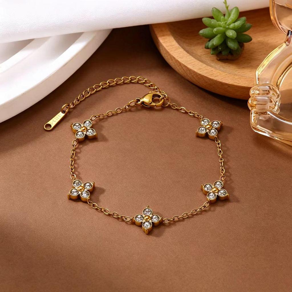 Women's Four-Leaf Clover Bracelet, 18K Gold Stainless Steel with Cubic Zirconia