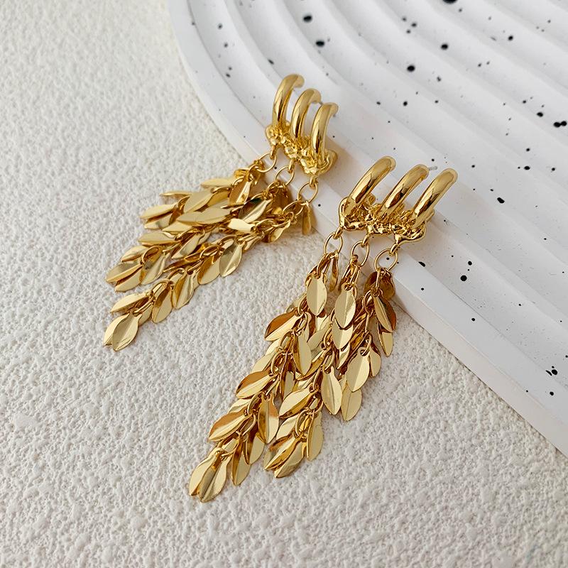 Cercei Lungi Eleganti cu Ciucuri din Frunze Aurii pentru Femei