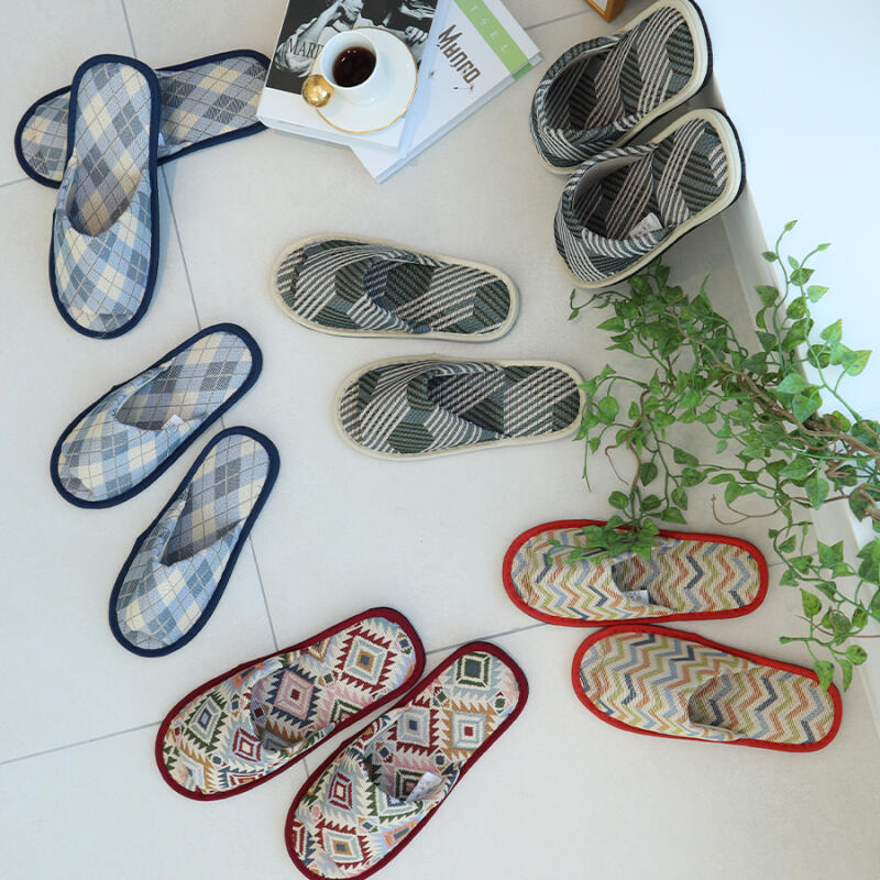 Retro jacquard indoor slippers 3 colors big size men s Men s Backpack 300mm 6590₽