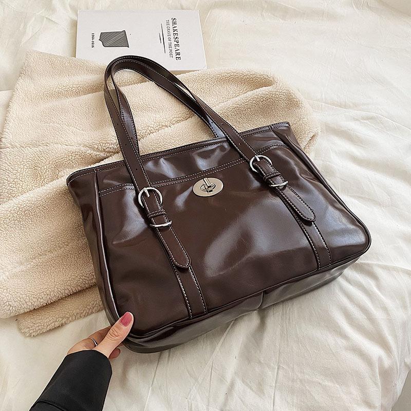 

Large-capacity bag women s summer versatile 2024 new simple shoulder messenger bag texture popular commuter tote bag