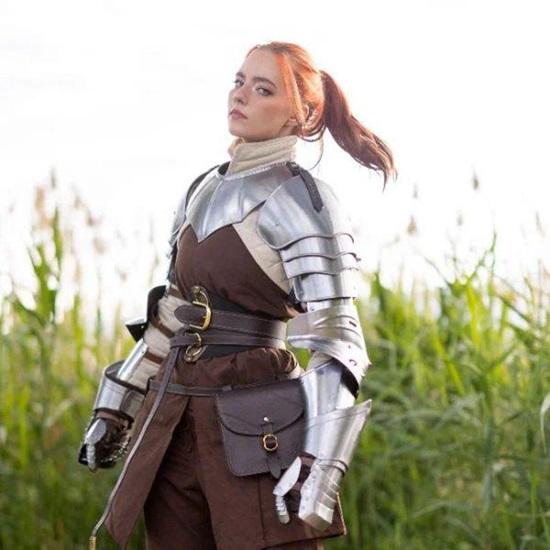 Handcrafted Female Warrior Armor Set Women’s Medieval Steel Armor Fantasy Cosplay Costume Larp Female Costume